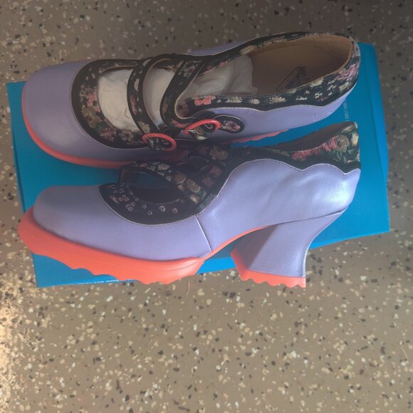 John Fluevog shoes size 12W 10M New